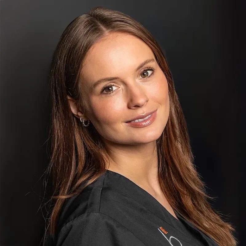 zahnaerztin-lisa-mayer-zahnzentrum-fehrmann-zahnarzt-giessen-heuchelheim-Launsbach-2025 zahnaerztin-lisa mayer-zahnzentrum-fehrmann-zahnarzt-giessen-heuchelheim